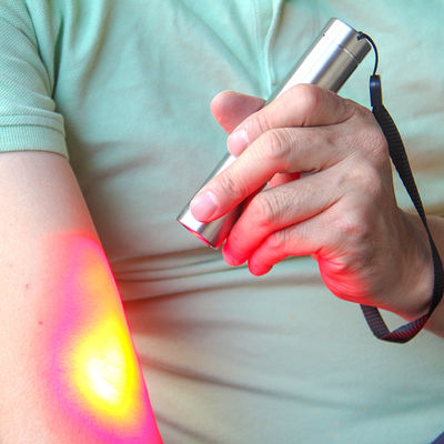 comprar 3 luz roja combinada ligera roja de 660 nanómetros de la antorcha de la terapia del ojo del color 9W fabricación en línea